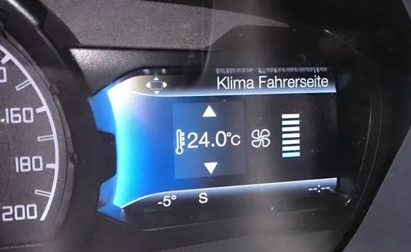 Klimaanzeige im Bordcomputer